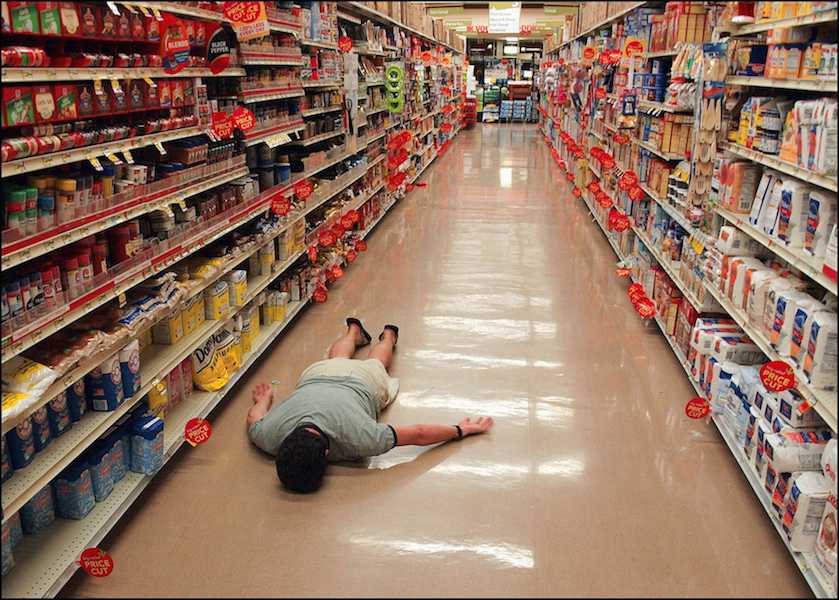 1280px-Planking_in_supermarket-Edit
